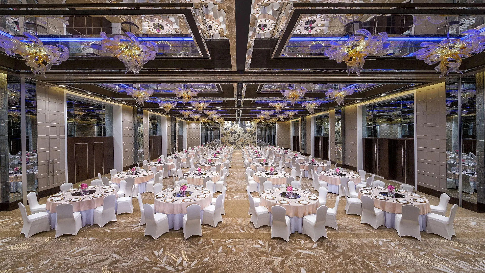 Hyatt Regency Dubai Creek Heights Hotel