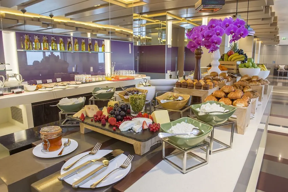 Hyatt Regency Dubai Creek Heights Hotel